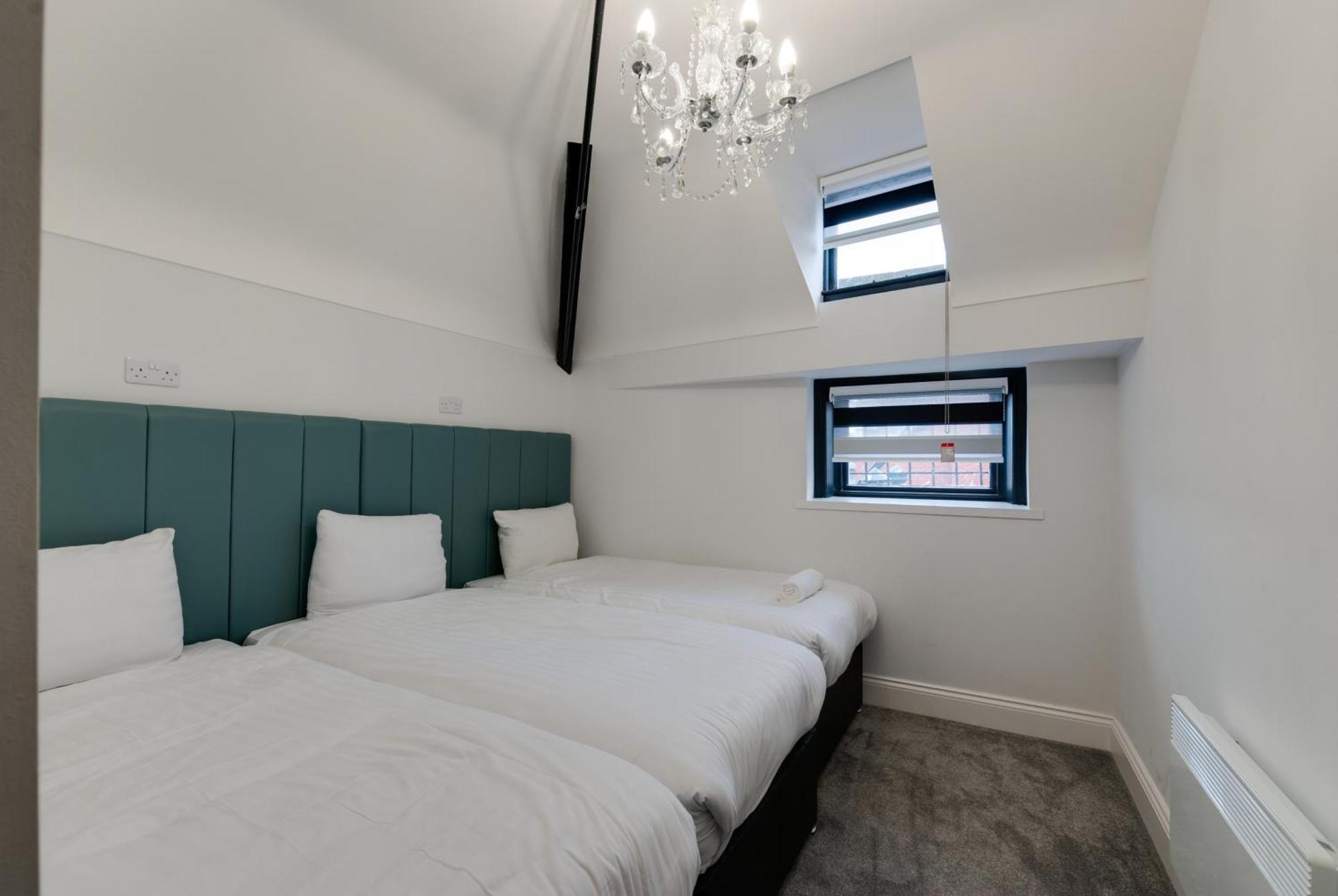 Temple Court Cavern Quarter Apartments By Happy Days Ліверпуль Екстер'єр фото